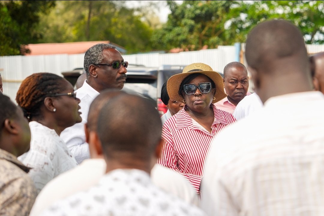 NGCSKE's tweet photo. @OfficePCS_KE Chief of Staff, Joseph Busiega, @InteriorKE Coast RC Rhoda Onyancha, together with @NGCSKE & @ngaosKE hold a session to verify and validate the Matuga Affordable Housing Project/2
#DeliveringThePlan
#NGCScoordinates https://t.co/2Jdr6pN553