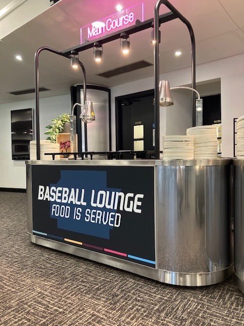 We have a selection of delicious hot dishes available to purchase from the Baseball Lounge today 🍽️

Just look out for the neon signs! ⬇️

#DCFC #DCFCFANS #Derby #Derbyshire