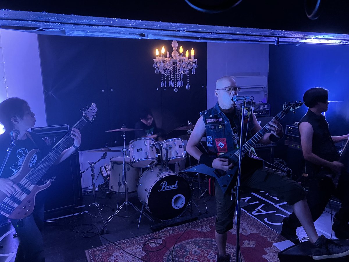 Defiledありがとうございました！
対バンみんなかっこよくて刺激もらいました
大好きなタイプの箱でした。