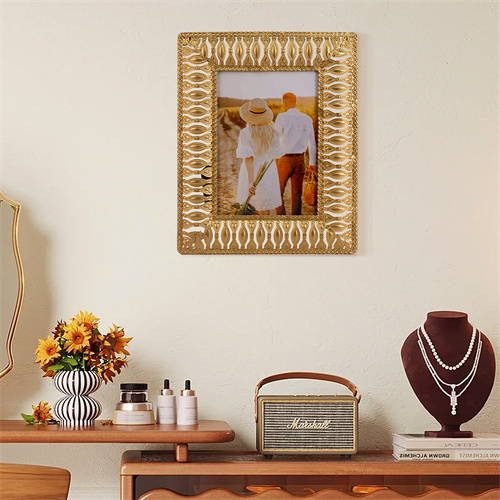 ZMinling's tweet photo. 8x10 Vintage Picture Frames Antique Retro Gold Edge Photo Frame https://t.co/bNGTqE0Lrj #goldphotoframe #goldpictureframe #pictureframe #photoframe #vintagephotoframe #goldframe https://t.co/jvuNJiSBYQ