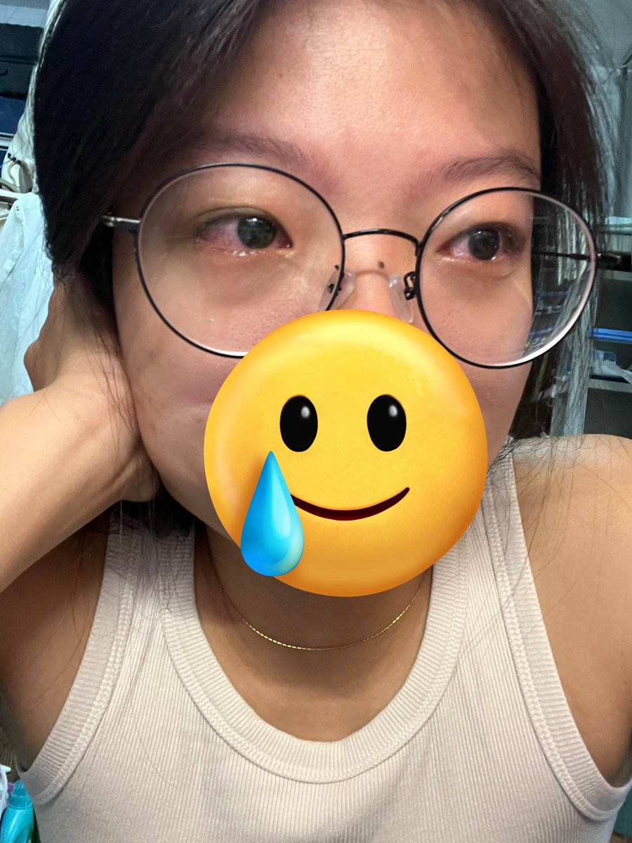 preloading0624's tweet image. 新学期发一些新饭，超市居然有碱水面包吐司，浅吃一下不过分吧！