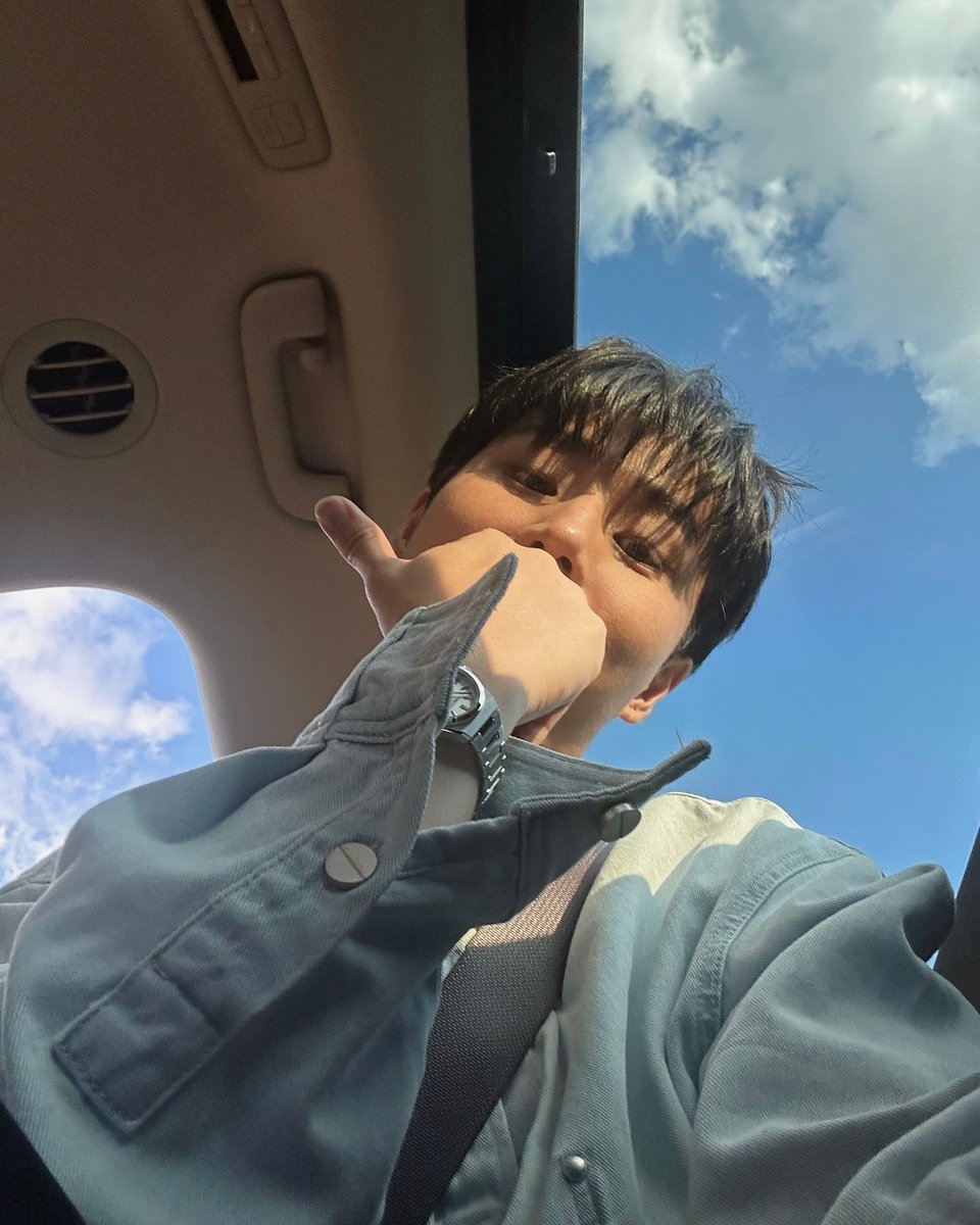 deisikseu's tweet photo. Young K uploaded on Instagram!

"Always stay happy, stay loved my days 🍀🍀" https://t.co/V5qb3wzDAD