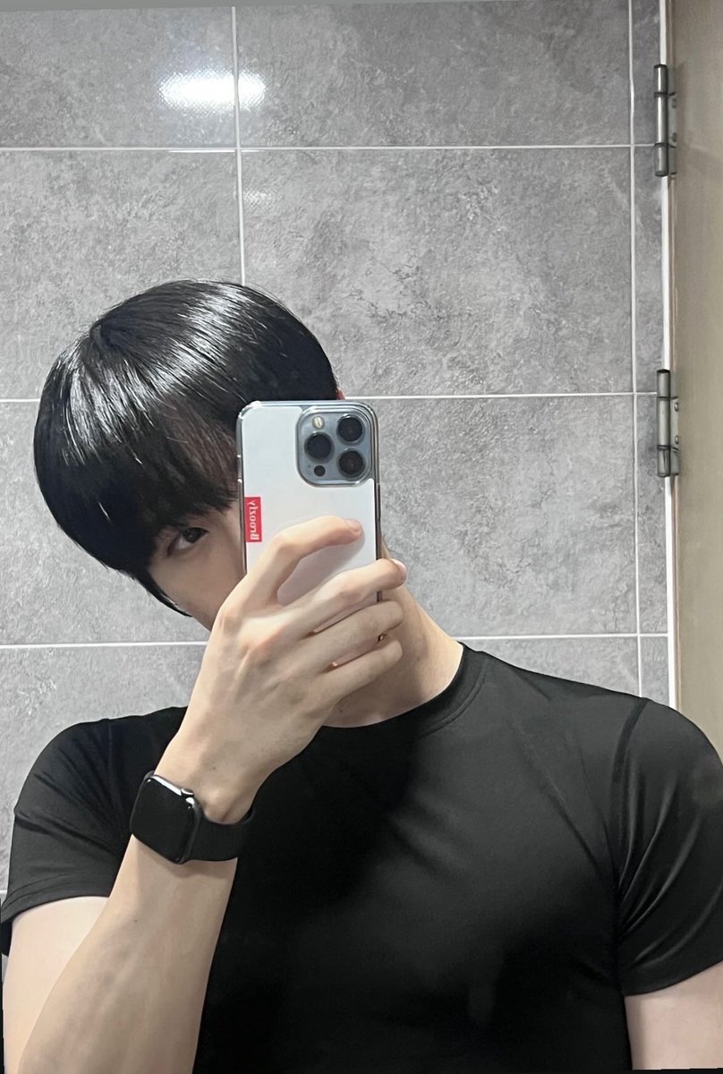 khaelfile's tweet image. 🐈‍⬛ 240914 sangmin igs update

#mirae #khael #미래소년 #카엘 #이상민