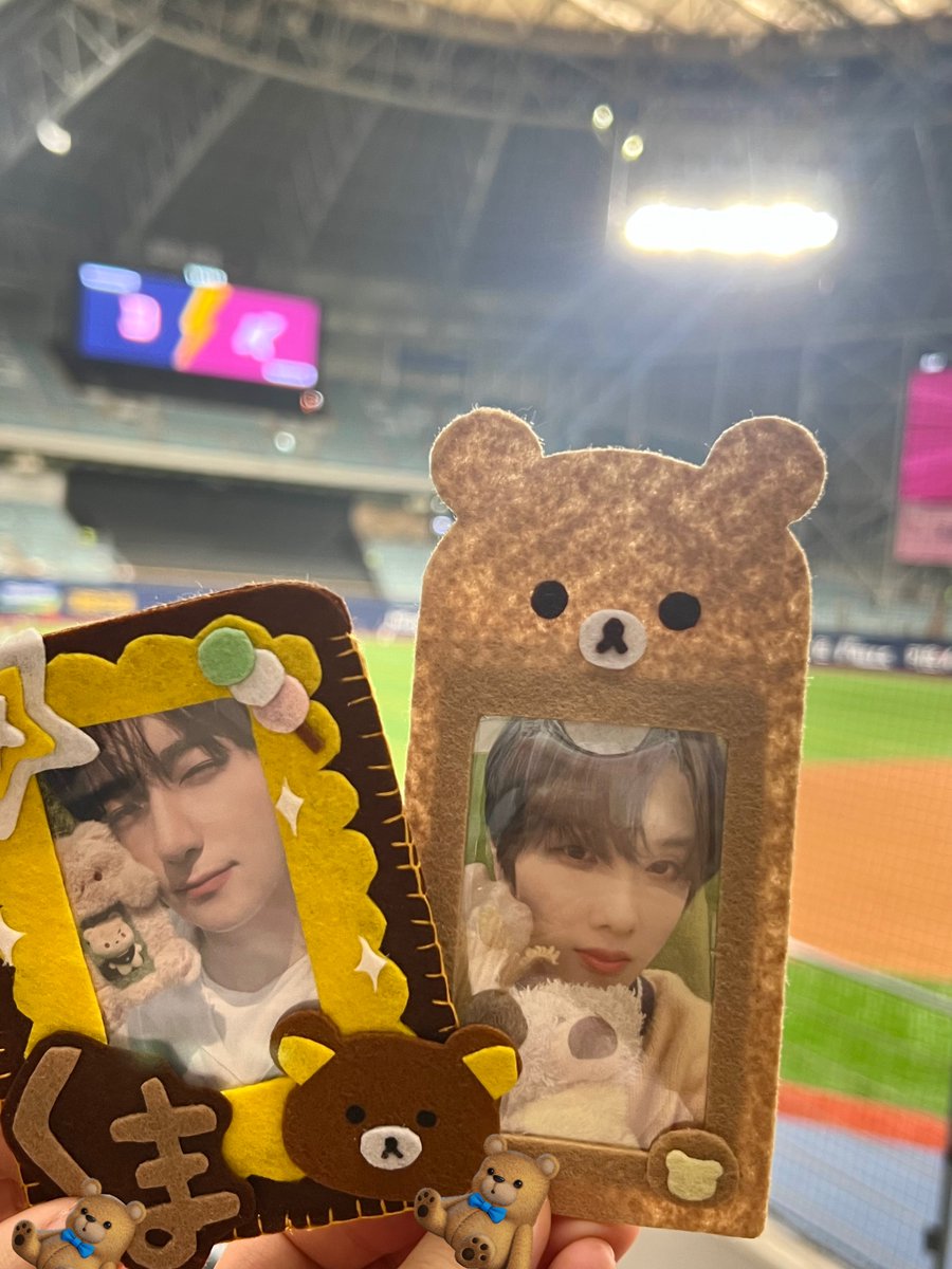 9dango13's tweet photo. 🍡 : 야구보러 가자
🍮 : 웅
🍡 : 축구보러 가자
🍮 : 웅

🔒겨울엔 농구, 배구 보러가쟈 https://t.co/jYL4Li7mmC