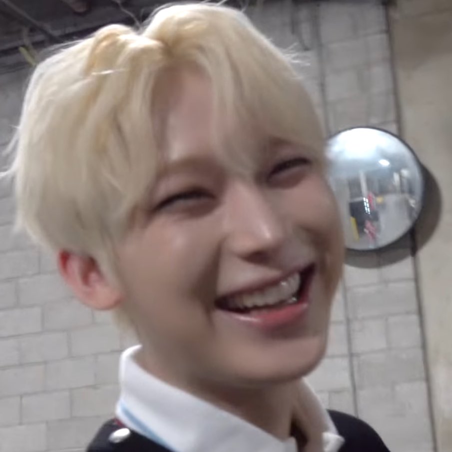 wywanny's tweet photo. ตายิ้มขี้โกงที่สุด 😭 https://t.co/YgqqcFaDqA