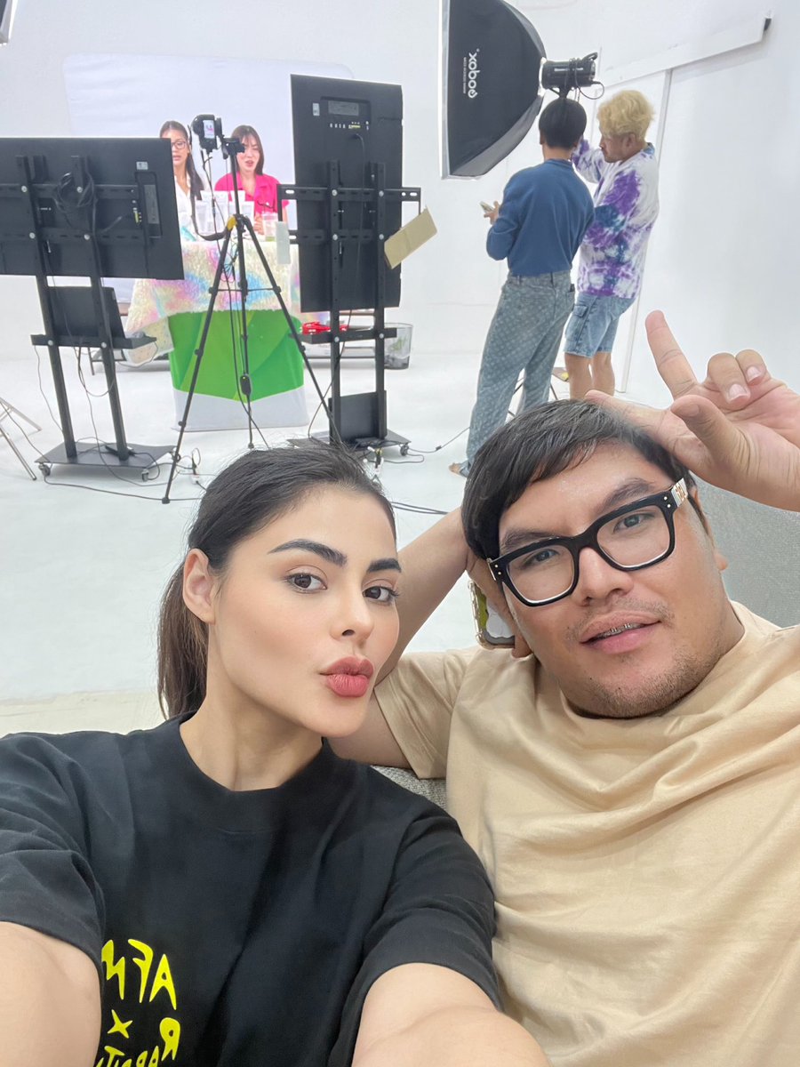KkMarima's tweet photo. Steve is back กล้องใครคนนั้นรอด 

@sun_sun817 

 #EnglotLiveSeRiSe https://t.co/yOEWaFAnm6