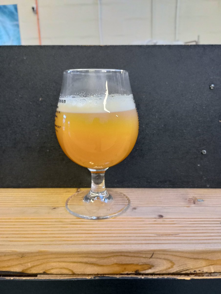 BlackenedSunBC's tweet photo. Open from 1-10pm, new on tap 6 is False Idol, our 7.7% hazy double IPA. Why not pop down for a drink or two π»
#beer #craftbeer #miltonkeynes #independentbusiness #independentmk https://t.co/ZRVuEMDB95