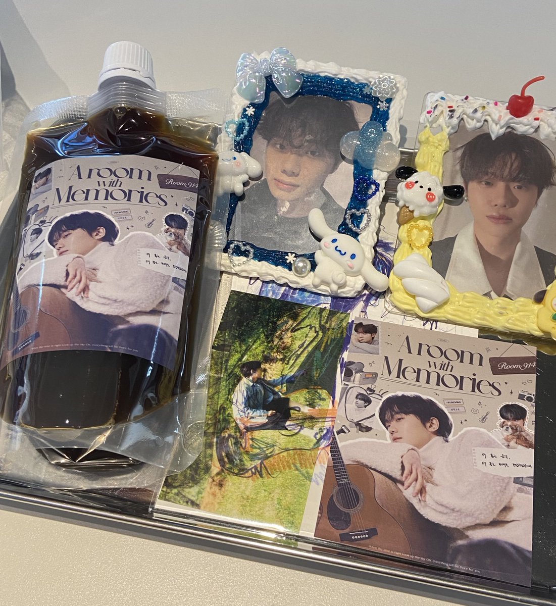 hhslover914's tweet photo. 올해도 이렇게 현상이의 생일을 축하하게 되어 기뻤습니다 ! 컵홀더는 못받아서 아쉽지만.. 카페가 정말 알차게 꾸며져 있더라구요 !
덕분에 현상이 생일 즐겁게 축하하다가 갑니다~💙
#a_room_with_memories
#현상이의_추억을_담아 https://t.co/vJ2vGqHpGJ
