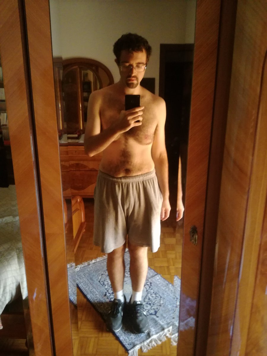 Merry_Crisman's tweet photo. @fatfuckpanda 2017 (big) - 2018 (thin) - 2024 (BIG) https://t.co/IYkvTpc4vd