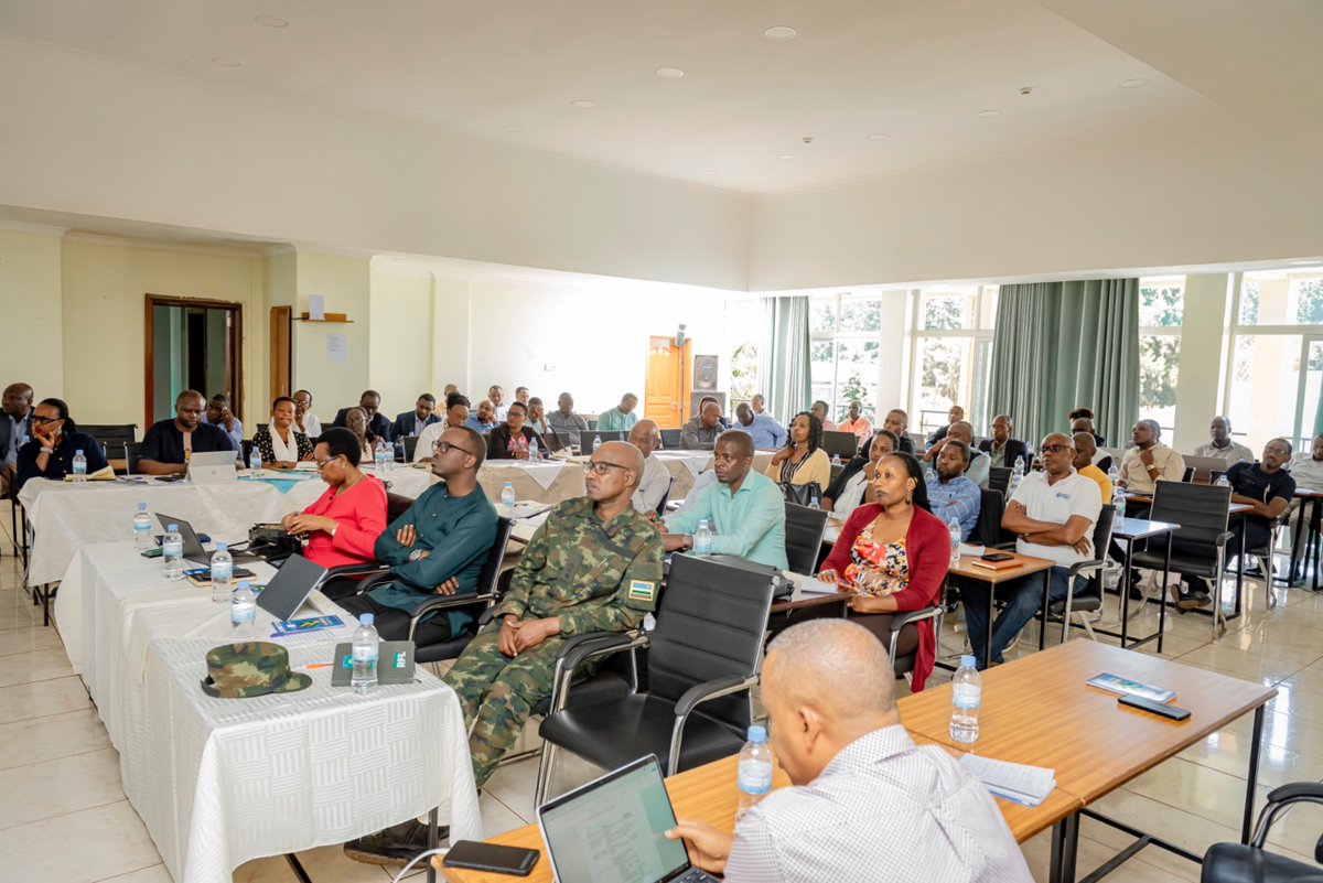 JadfKayonza's tweet photo. He also urged leaders to increase the involvement of development partners, such as JADF and PSF in implementing the district master plan. The Governor emphasized that the retreat should result in actionable insights and resolutions for the district’s growth. https://t.co/FxgwEeJc69