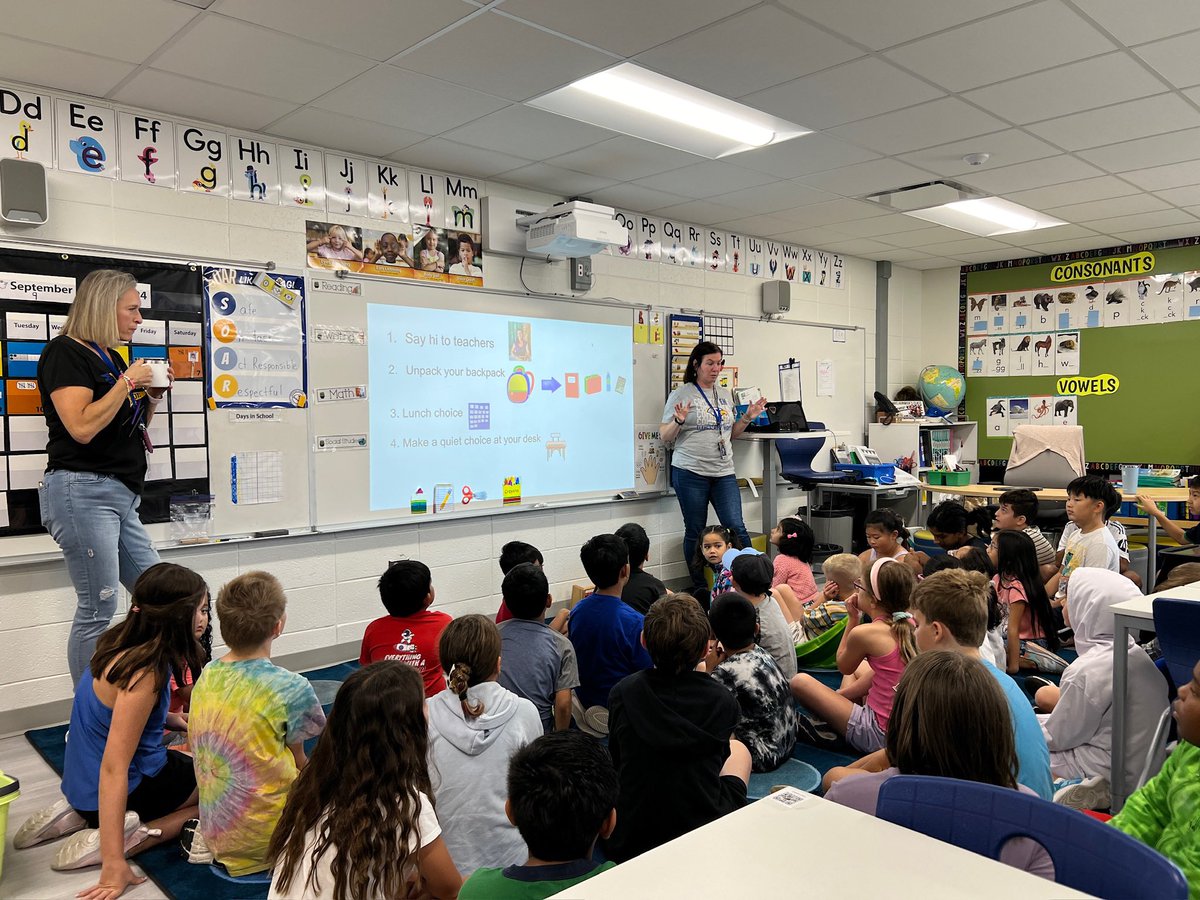 What’s better than building a school community that understands the importance of social-emotional learning?! This Friday, we met with our SEL Buddies to show our #commitmENt to the whole child and to learn from one another. <a href="/District_73/">Hawthorn District 73</a> 🦅 #BetterTogether