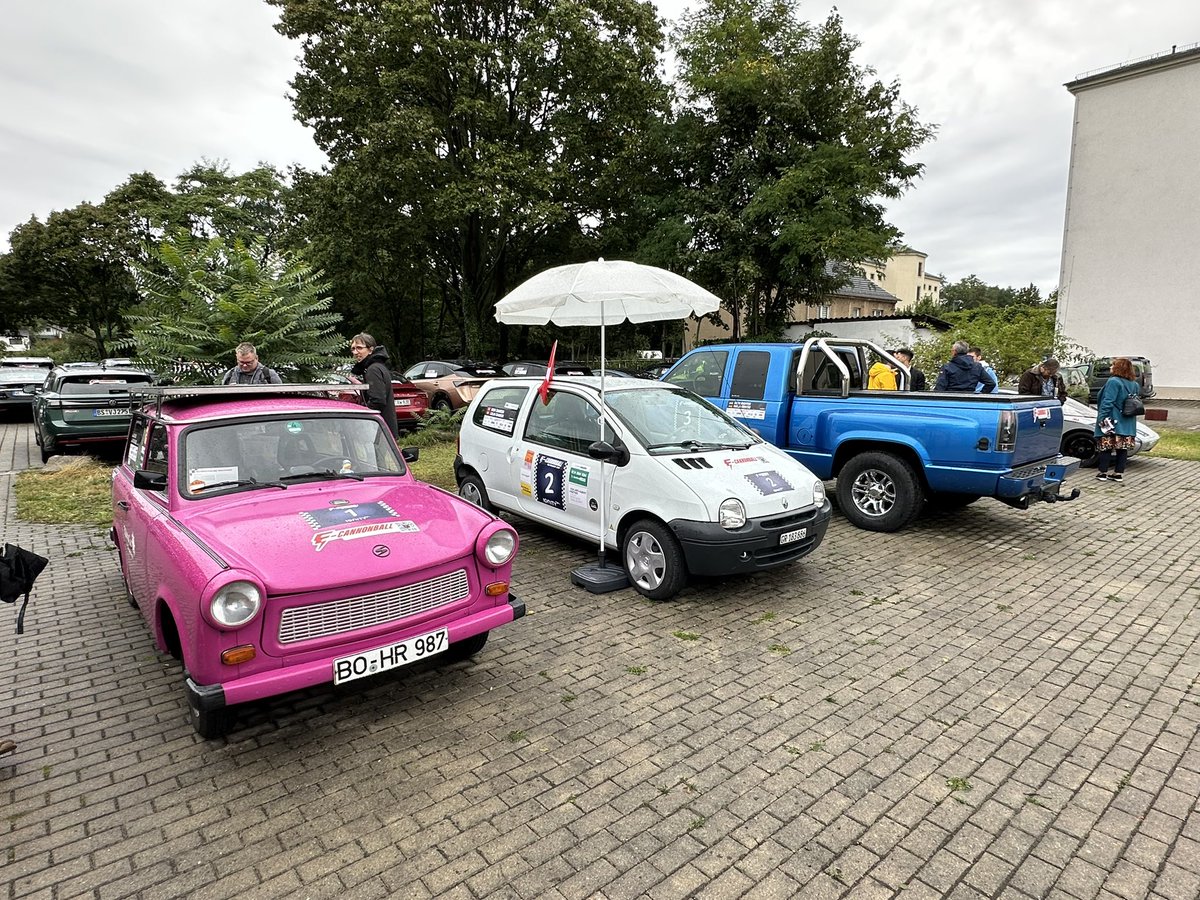 _tho_'s tweet photo. Es geht wieder los. #eCannonball in Dresden. https://t.co/gg3VlIjL9E