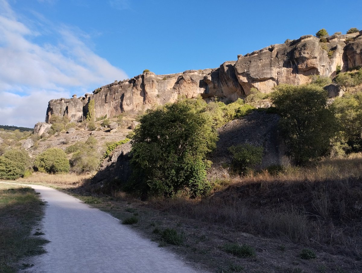 entreorzaygamon's tweet photo. Paseando por la #hoz del #Júcar #Senderismo #Oryga una mañana de #Septiembre https://t.co/UWnptIENYV
