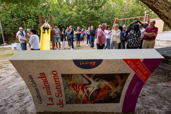 Resulta especial la sensación de descansar sobre textos que escribiste hace veintiséis años. Como especial es la amistad de quienes lo han hecho posible. 😎