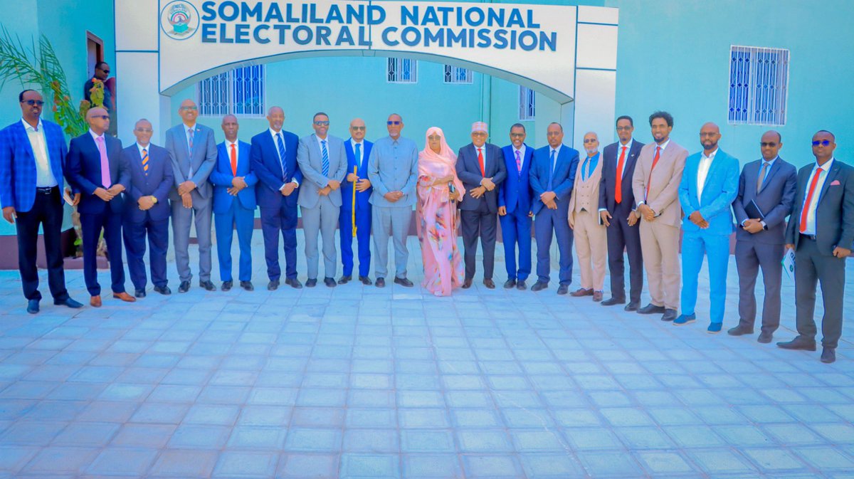 The Somaliland National Electoral Commission (NEC) has officially awarded Certificates of Candidacy to the Presidential and Vice-Presidential candidates of the three national parties for the November 13, 2024 election. #SomalilandElection2024 #DemocracyInAction