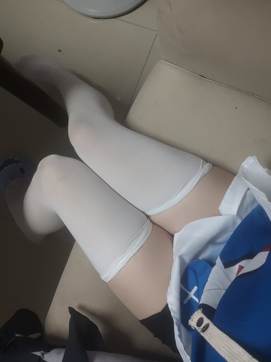yu_you_wei's tweet photo. 资本展示
#男娘 #伪娘 #cos #白丝 #肉腿 https://t.co/A0eNiwOXrf