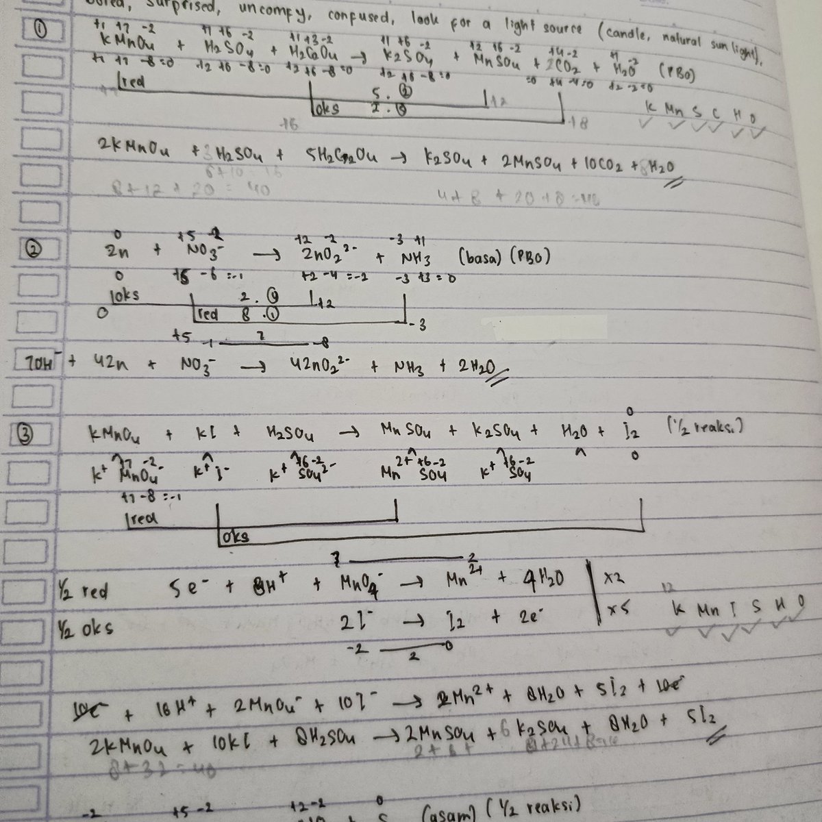 todaysbin's tweet photo. awalnya takut karna redoks materi yg step ngerjainnya banyak dan aku tipe orang yg ga teliti dan suka panik kalo lagi ujian, makanya ngerjain 35+ soal dalam 1 hari biar otaknya kebiasa ngerjain soal redoks and it works! trust me cuma butuh waktu 8 menit buat ngerjain ujian ini 🥺 https://t.co/0IJiIZiWrY