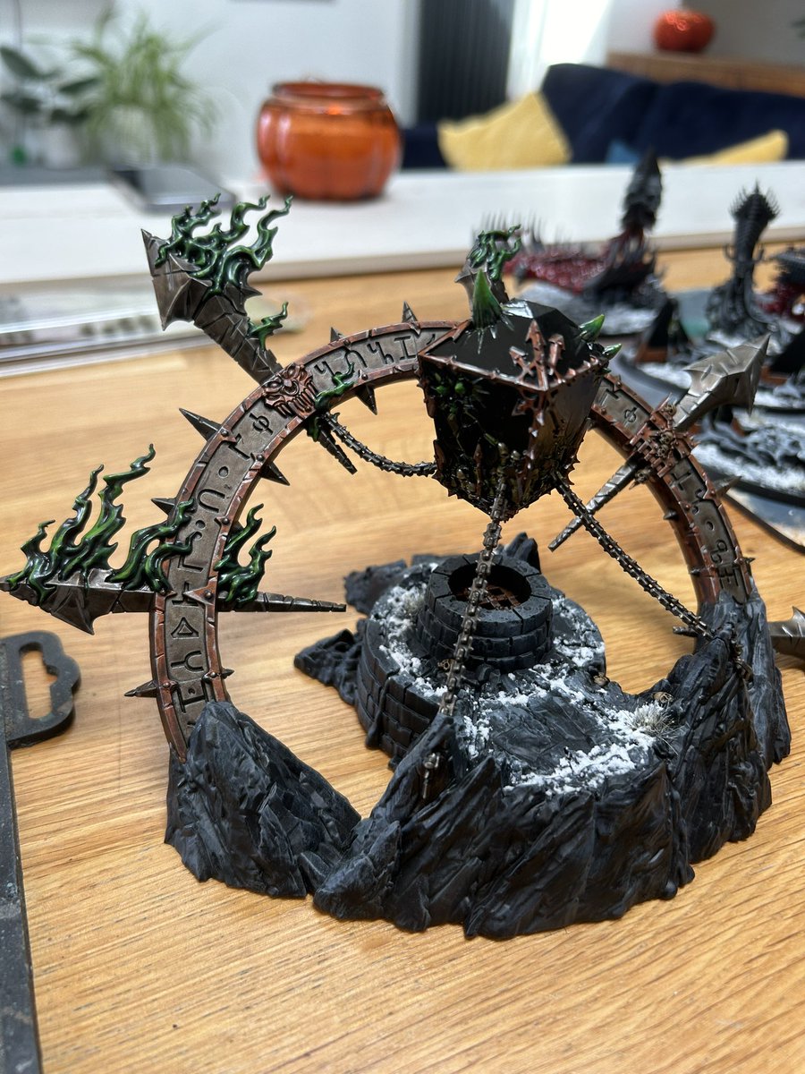 danwrightaos's tweet image. Finished up this bad boy today! Don’t think it’s very good but really enjoyable too paint!