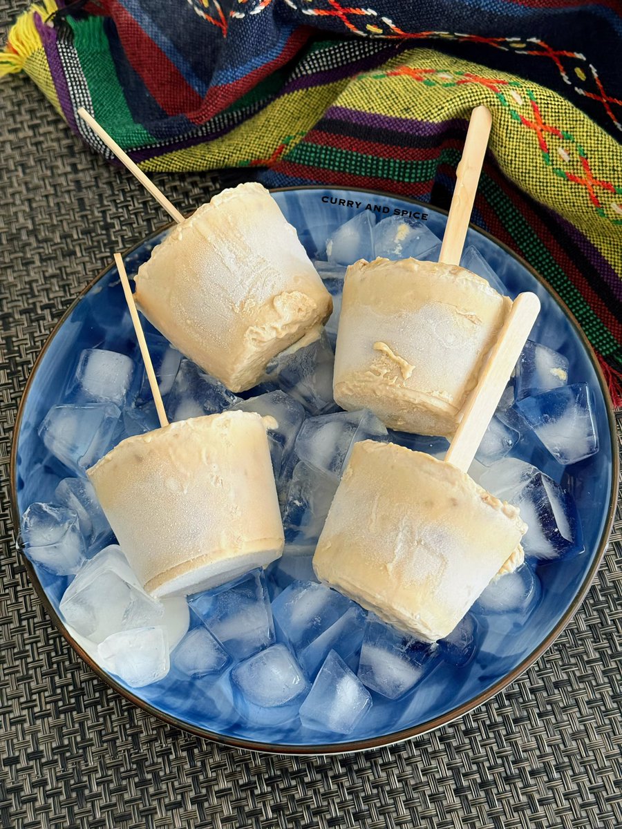 BANANA WALNUT KULFI MALAI spiceupwithsoma.blogspot.com/2015/06/banana…