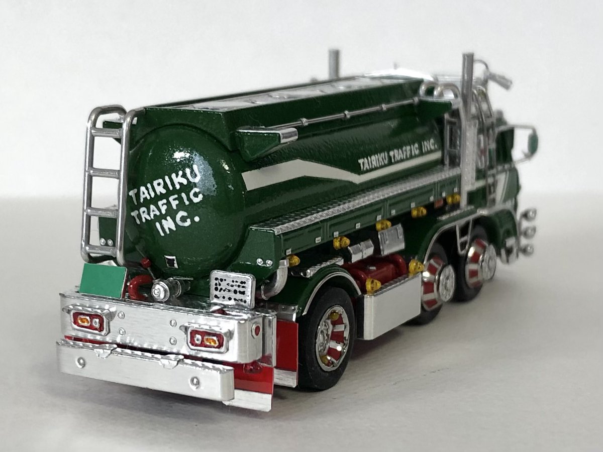 #無言で後姿を見せつけよ見た人もやってねお願い
①シンセイ（改）
②トミカダンディ（改）
③ナガサキヤ玩具（改）
④トミカ（改）