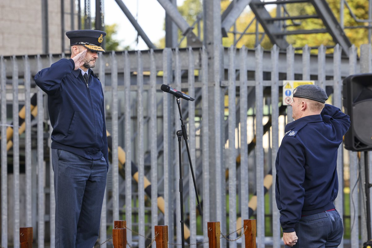 RAF_Cosford's tweet photo. The Watchman radars have been part of the fabric of No.1 Radio School for over 25 years. 

However, following the end of the School’s training delivery and support for these iconic communication systems, they were switched off for the final time earlier this week. https://t.co/5y9Z0xJjie