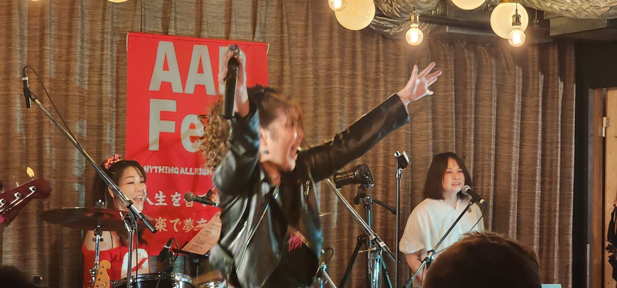 NightWalker1221's tweet photo. ライブ楽しかった😆
@ROMI_xl1200ns
#CHELSEACHELSEA https://t.co/At98xXpPnM