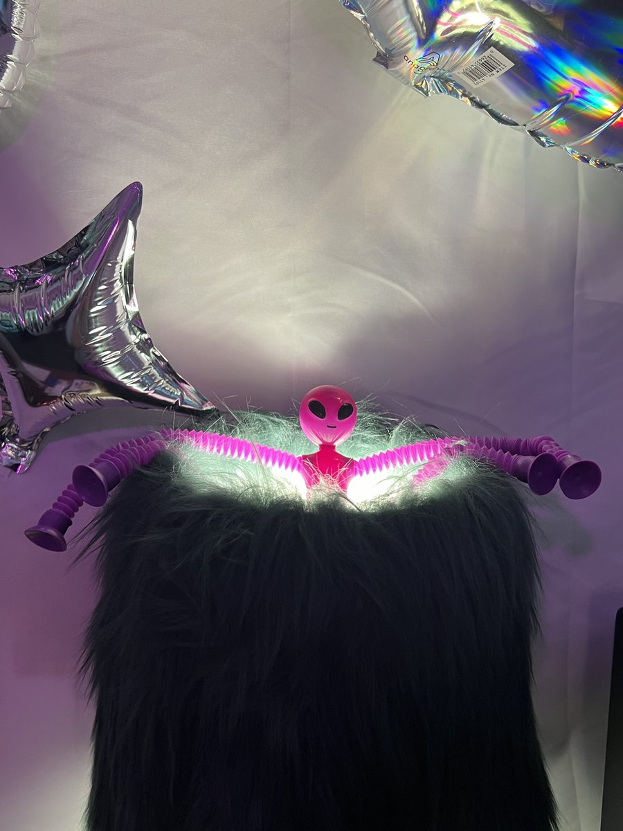 ﾟ 🌟 ·*･ ﾟ *
　　 　ﾟ *. 🌕 ☆ ｡🌟　･
　　 * ｡🚀 ･ﾟ * 💫. ｡
   👽 지구인 와줘서 고마워👽
           우리 내일 또 놀자!💚
　　　 *　 🌜 ﾟ･ ｡ * 💛 ｡
　　　　 ･　ﾟ☆ ｡ 🌕 ° * . ﾟ⭐️

#안농_지구_정복을_하러왔소
#지구침략_1415번째