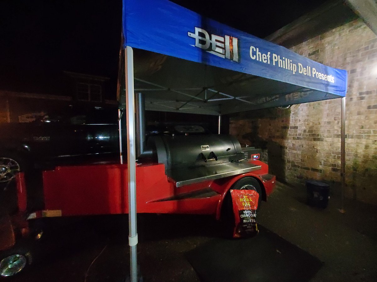 ChefPhillipDell's tweet image. When your friend asks you to cook for his 75th birthday, you say yes!
#yodernation #yodersmokers