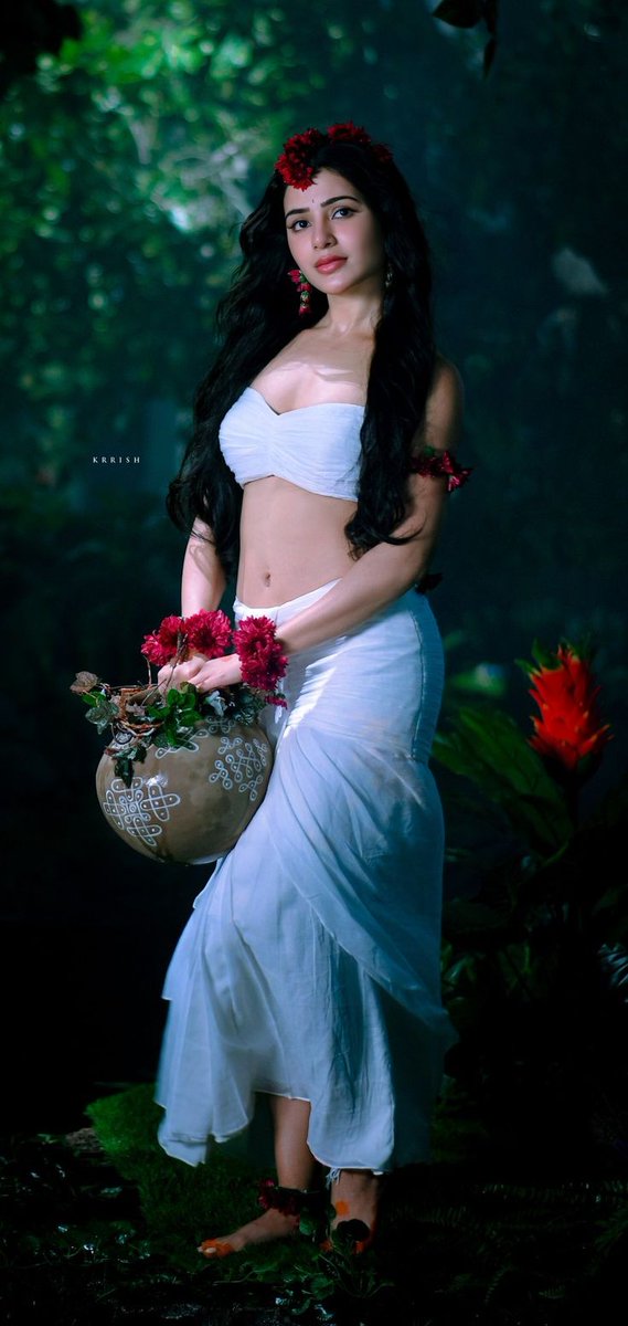 Which Bollywood actress's hot and gorgeous?
💗💗🖤🖤❤️❤️

Like #TamannaahBhatia💕💕
Retweet #PriyankaChopra 💗💗
 Bookmark #SamanthaRuthPrabhu
RESPECT THE NAME of #RanbirKapoor
Kholi