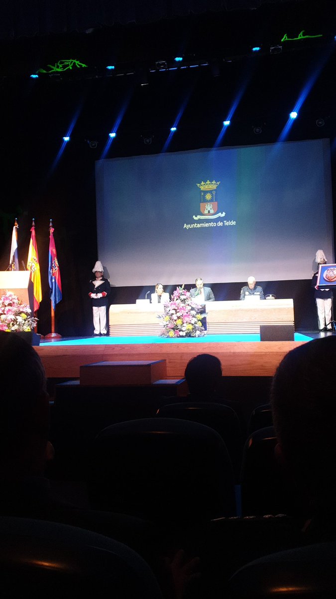 Hoy se homenajea a los jubilados de la plantilla de la policia local de Telde. GRACIAS.#funcionarios #ServicioPúblico