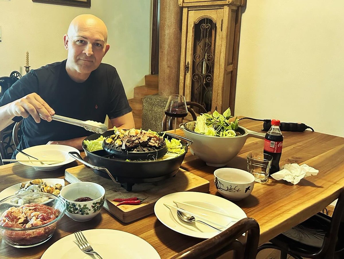 BorutRoncevic's tweet photo. Tajski žar. Primer odličnega pristopa k hrani: preprosto, okusno, pestro, vrhunske sestavine. Malo dela, veliko okusa.

Domača kuhinja je najboljša kuhinja.

#CulinaryTrail #development #danube #danubeinterreg #danubeinterregproject #bonvivant #lifeisgood #beautifulday #culinary #culinaryexperience #food #foodporn #foodwhisperer #thailand #slovenia