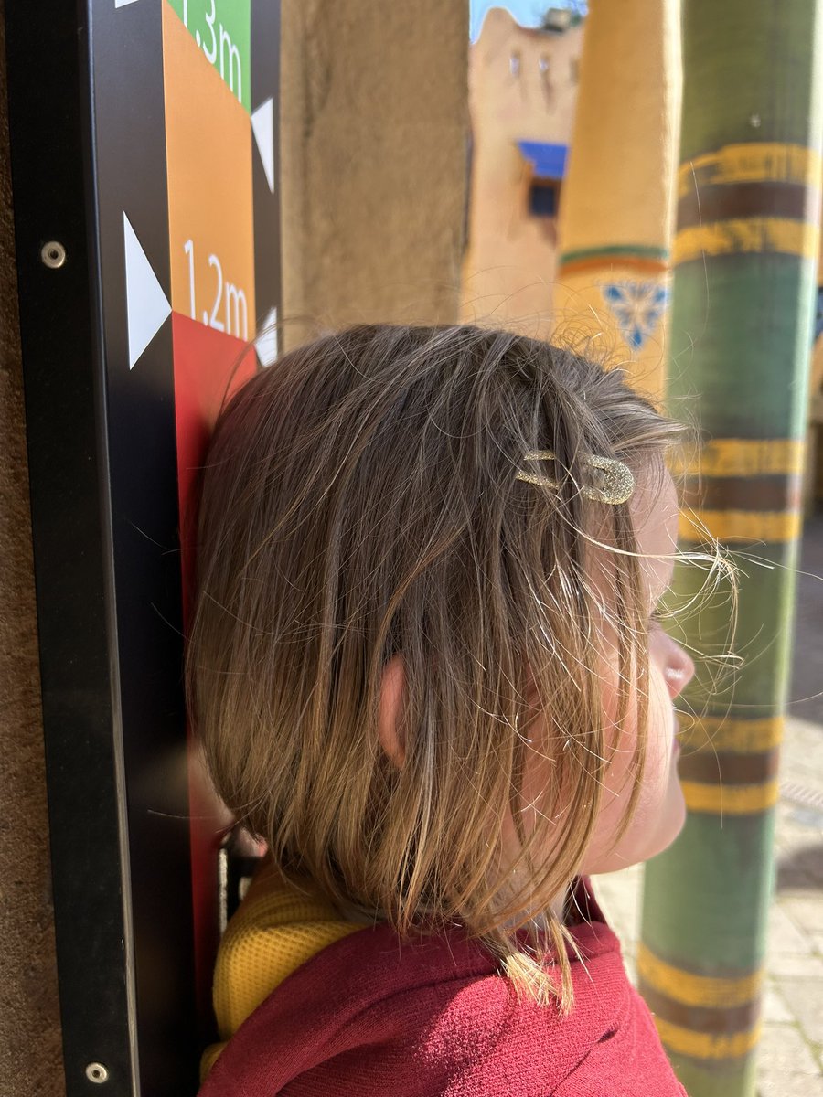 Becky_OB14's tweet photo. Add to that, she was tall enough according to the height chart at the start of the ride… https://t.co/pl3p4oCFPd