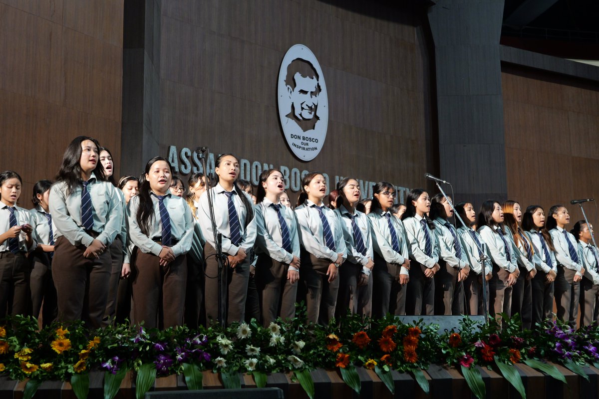 adbumedia's tweet photo. “When song and dance unite, our prayers become a symphony of hope. "
@DonBoscoUniv #convocation2024 #graduationday #prayersong #prayerdance https://t.co/EECQQi4kjT