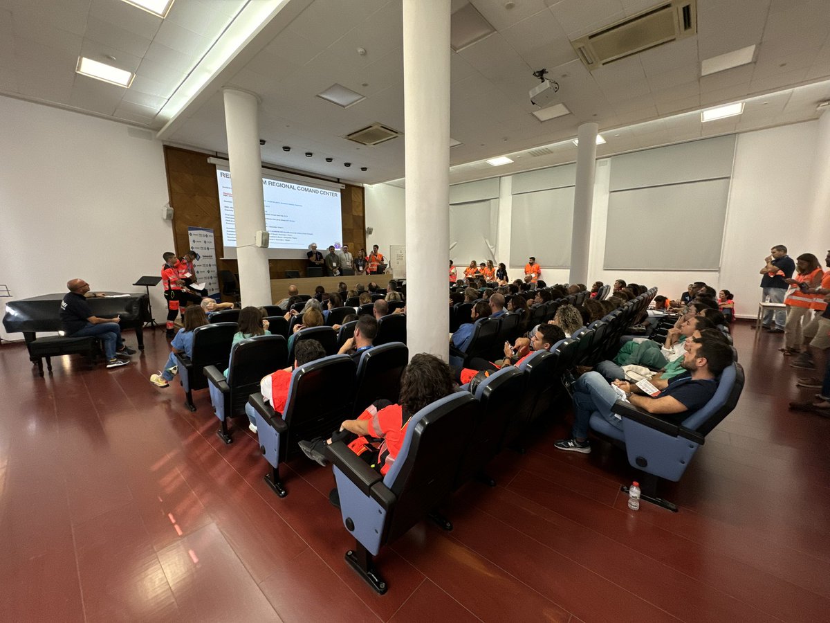 We finished yesterday the MRMI (Medical Response to Major Incidents and Disasters) International Course here in Mallorca: 100 students, 2 scenario with doble terroristic attacks, more than 400 patients and 4 hospital…what a wonderful course. Thank you to all the Faculty, the