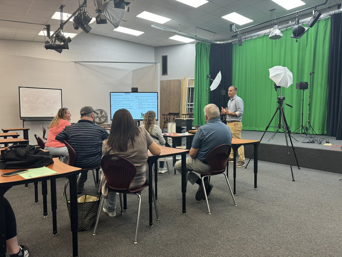 Jeffrey Soto (@jsotohhs) on Twitter photo Incredible Back-to-School Night! Thank you to parents for attending, teachers for hosting, and students for helping the night run smoothly! Weโre officially back! <a href="/EWRSDK12/">East Windsor Regional Schools</a>
๐๐ซโ๏ธโ
#BackToSchoolNight #BTSN #HHS #Rams Incredible Back-to-School Night! Thank you to parents for attending, teachers for hosting, and students for helping the night run smoothly! Weโre officially back! <a href="/EWRSDK12/">East Windsor Regional Schools</a>
๐๐ซโ๏ธโ
#BackToSchoolNight #BTSN #HHS #Rams