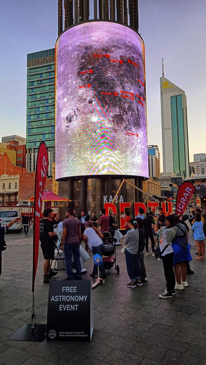 KavinKumarNR1's tweet photo. Got to volunteer as part of the outreach team for the #InternationalObservetheMoonNight celebration in Perth. It was an interesting experience showing the moon through a telescope to the public &amp; answering their questions. I thank @ICRAR for the opportunity! #ObserveTheMoon https://t.co/GcNifarZ2t