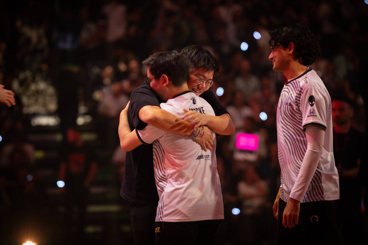 teamliquiddota's tweet photo. 💙💙💙💙💙💙💙 https://t.co/K0pOQyIo9Y