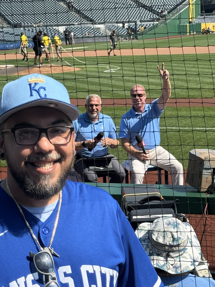 michaeltulensa's tweet photo. @goldbergkc @RexHudler1 let’s go @Royals ! 
#KCRoyals https://t.co/p8YaLE7nNp