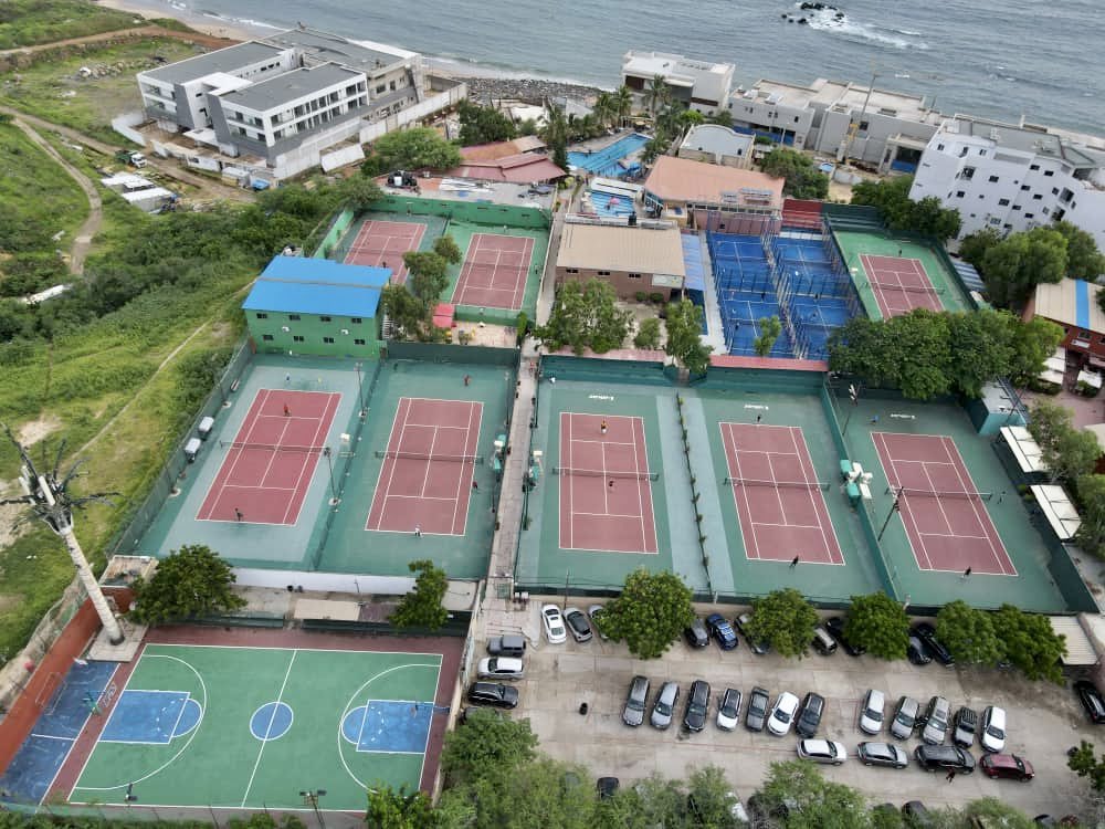 🎾🇸🇳 8ème édition du Senegal ITF Junior 🏆

📅 Du 21/10 au 2/11 2024 
Préparez-vous pour 15 jours de tennis intense à Dakar🌟
Pourquoi participer ?
- Gagnez des points ITF
- Vivez une expérience unique
- Rencontrez des joueurs du monde entier
- Profitez d’un cadre exceptionnel