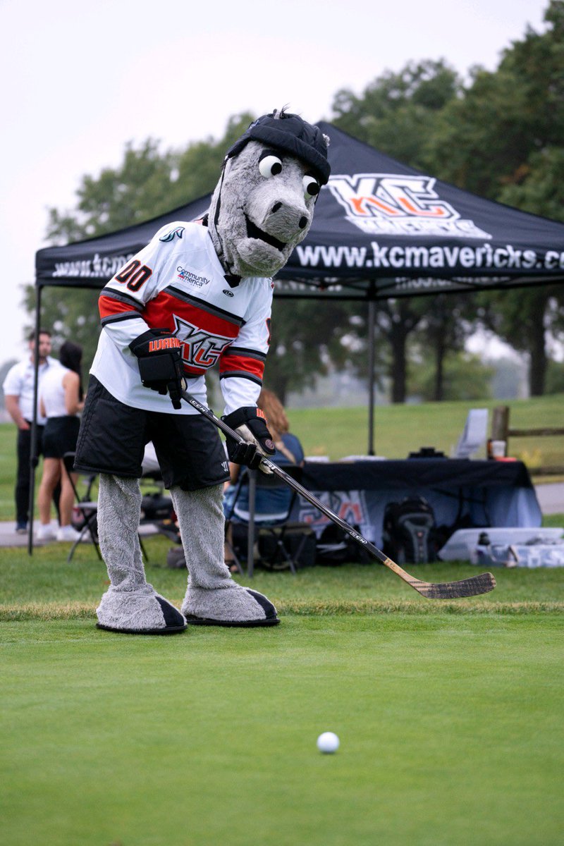kc_mavericks's tweet photo. Mac and the Mavs Crew are at the Dare to Dream Charity Golf Tournament at Minor Park Golf Course today! We 🫶🏼 spreading some hockey love through the KC community🤭 

We can’t wait to see you all Oct. 4 &amp; 5!
https://t.co/ciD7UcwJE9 https://t.co/3veGe6ZL9F