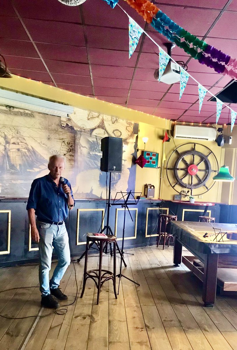 Vanmiddag in kader <a href="/LelySTART/">LelySTART</a> in het Poëziecafé voor presentatie over <a href="/poeziefestival/">Festival Sunsation</a> Sunsation en voordracht van paar gedichten.
Ook collega dichter en winnaar VSBprijs Joost Baars droeg voor.