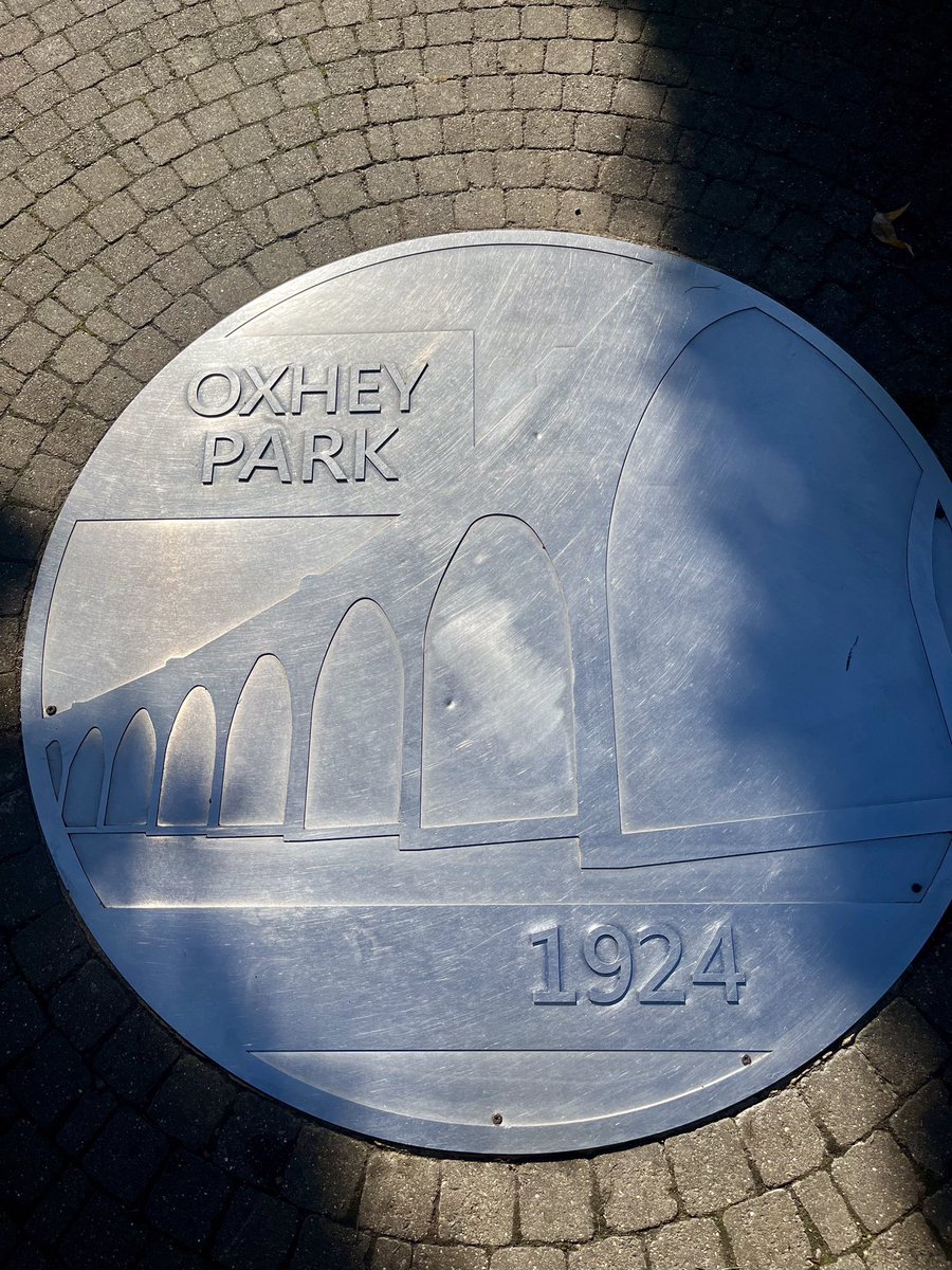 Thanks to our volunteers at the sunny Clear Up Morning. We found a few bagfuls of rubbish. We also gave the plaque by the bridge, showing our park logo, a spring clean. Looks very smart, til it gets dirty again! 😂 And thanks to <a href="/tasty_bean/">Tasty Bean Cafe</a> cafe for the coffee. 👍 #litterpick