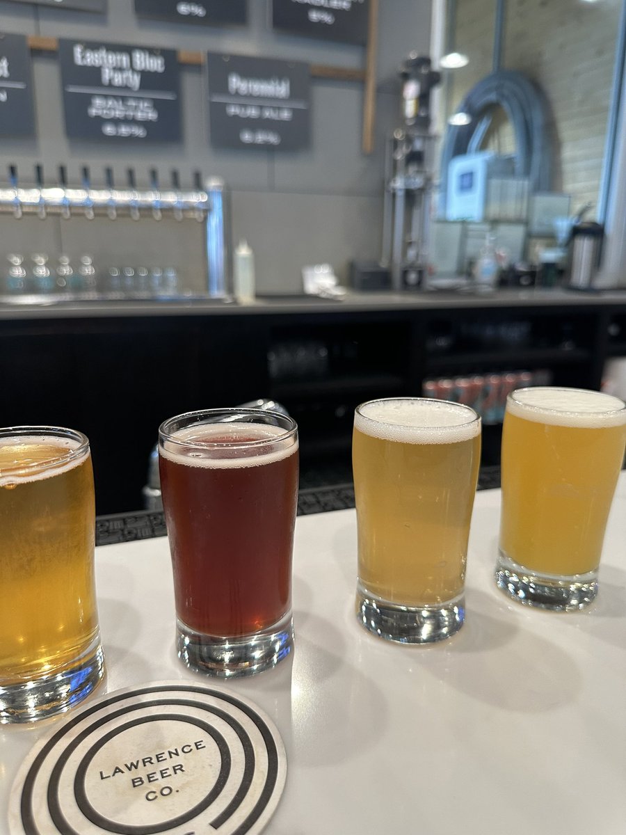 sguess_72's tweet photo. Start the day with a flight, disclosed location in Lawerence, KS #notchicago https://t.co/LHqx8yFrXS