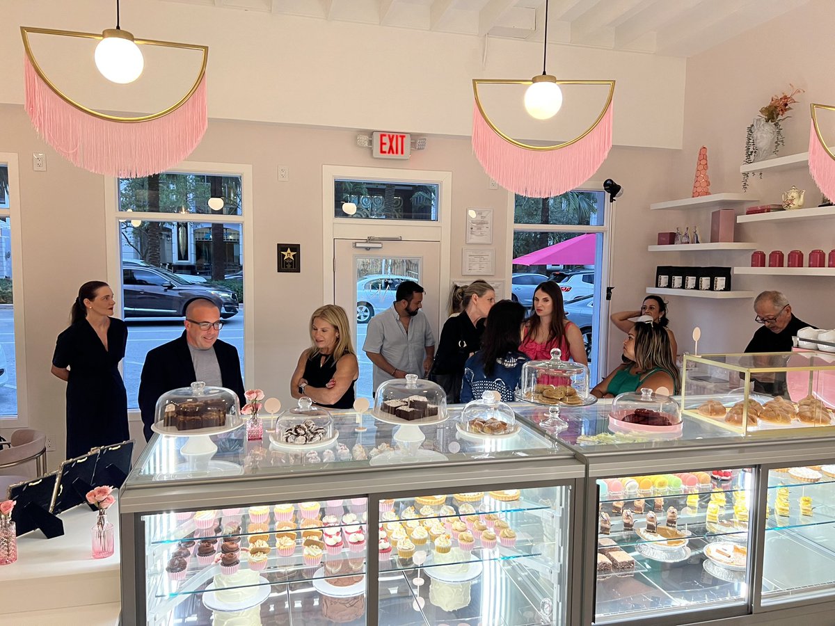 Vince_Lago's tweet photo. Congratulations to Let Them Have Cake for opening their doors in the city beautiful, with the incredible support of our friends at @gableschamber!

Thank you to our friends from the @ConsulMexMia for joining us in welcoming this new business to the City Beautiful! https://t.co/CERy8HLZbR