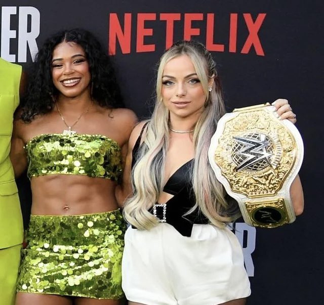 𝐒𝐎𝐋. tweet media