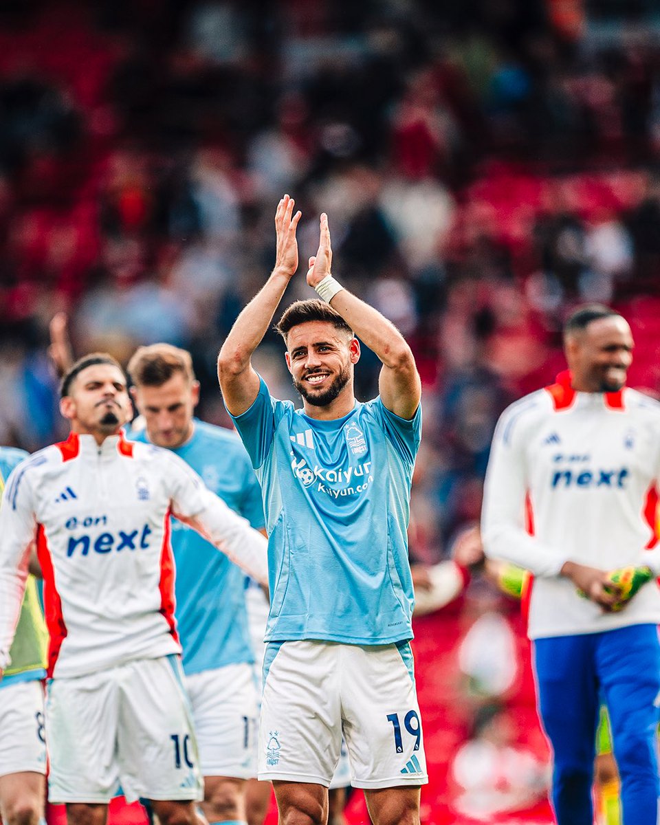 Álex Moreno tweet media