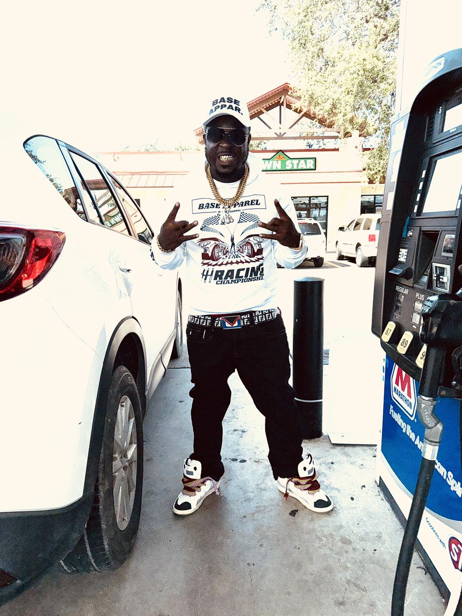shawtgangsta1Z's tweet photo. THEY WANT LOVE BUT THEY DONβT GOT NO LOYALTY #1OF1 #1OF2 #FREE95 #STERLINGVILLE ππ§¨π£π€ππΉπ¦
https://t.co/czfR2CbTJf