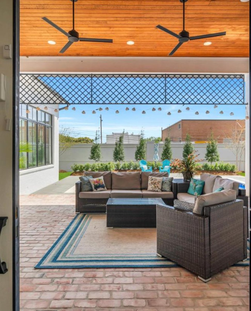 Outdoor Patio Goals 😍