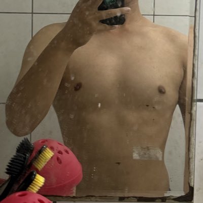 #NewProfilePic (新個人資料照片)