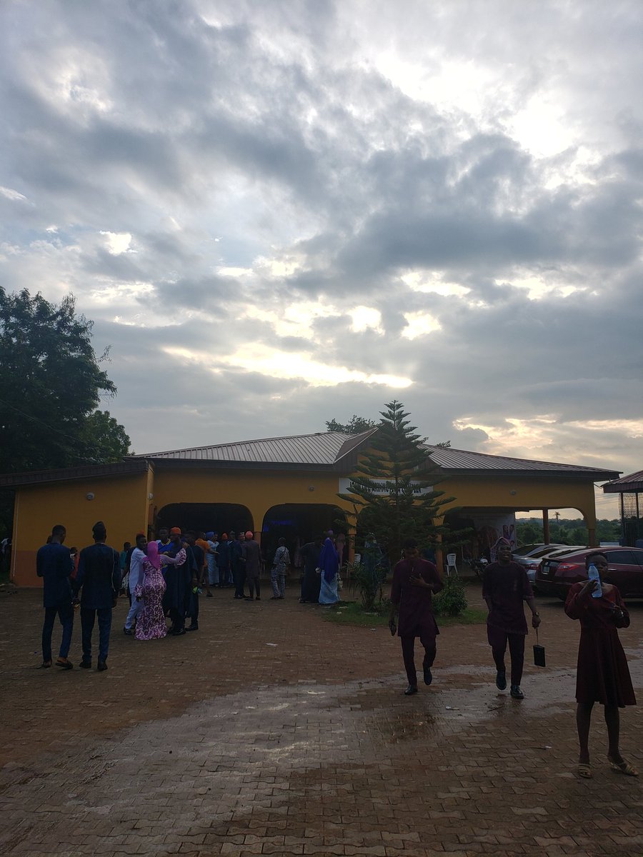 Damgeo_lambert's tweet image. Fake wedding 💒, #Osiele 2024.